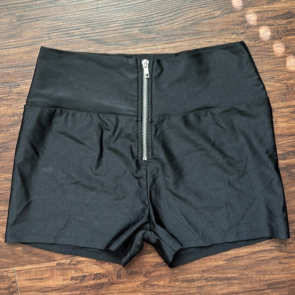 Iheartraves shorts